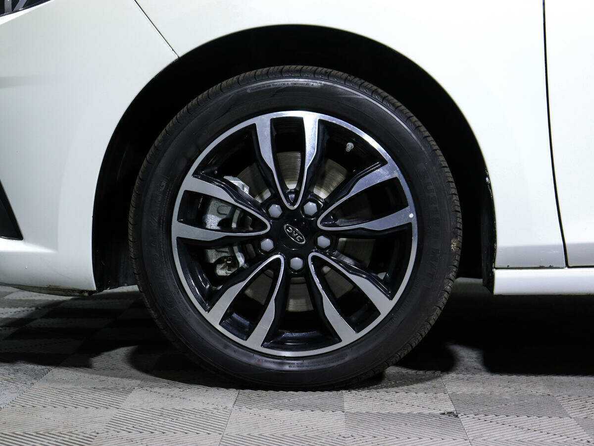 Купить JAC J7 с пробегом. Фото: #14