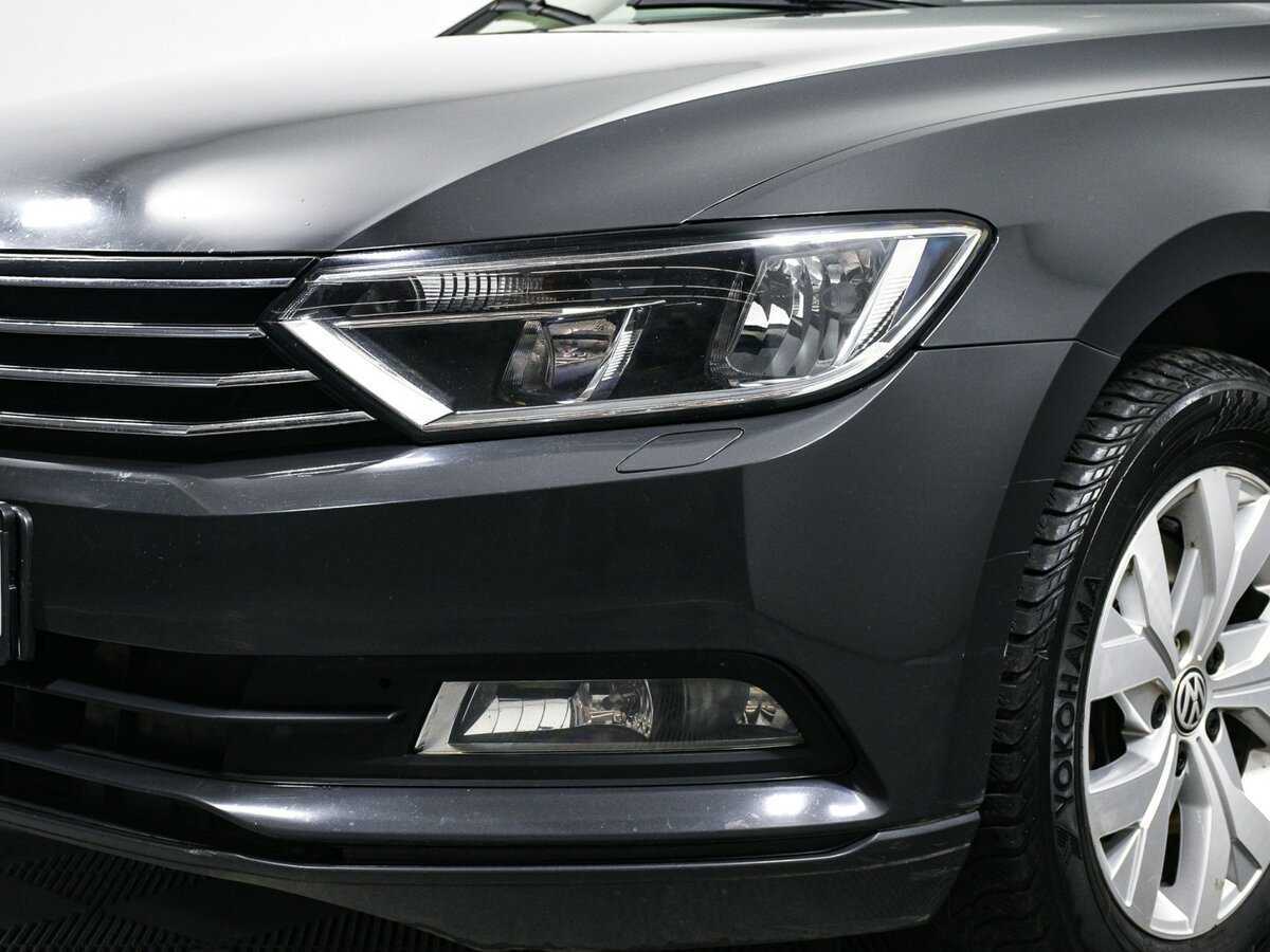 Купить Volkswagen Passat с пробегом. Фото: #9