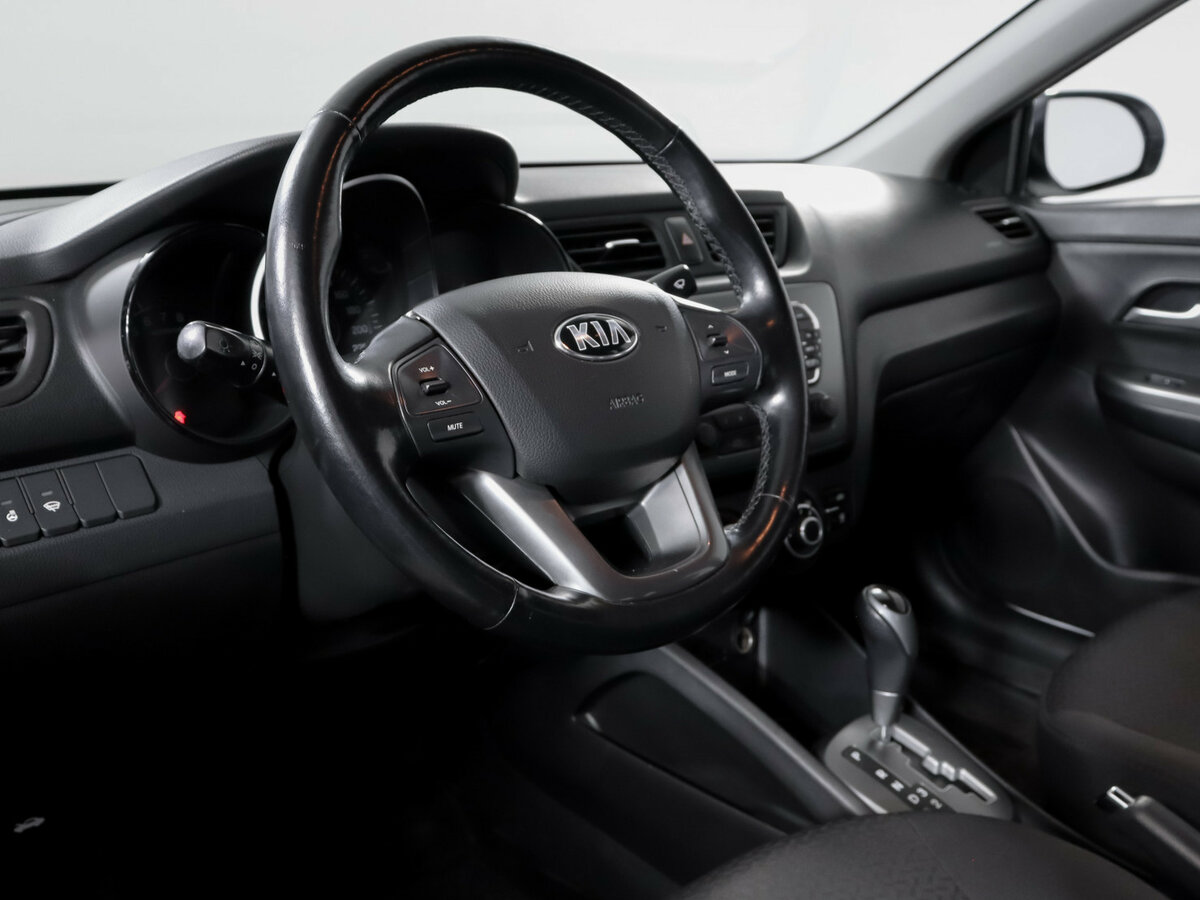 Купить Kia Rio с пробегом. Фото: #10