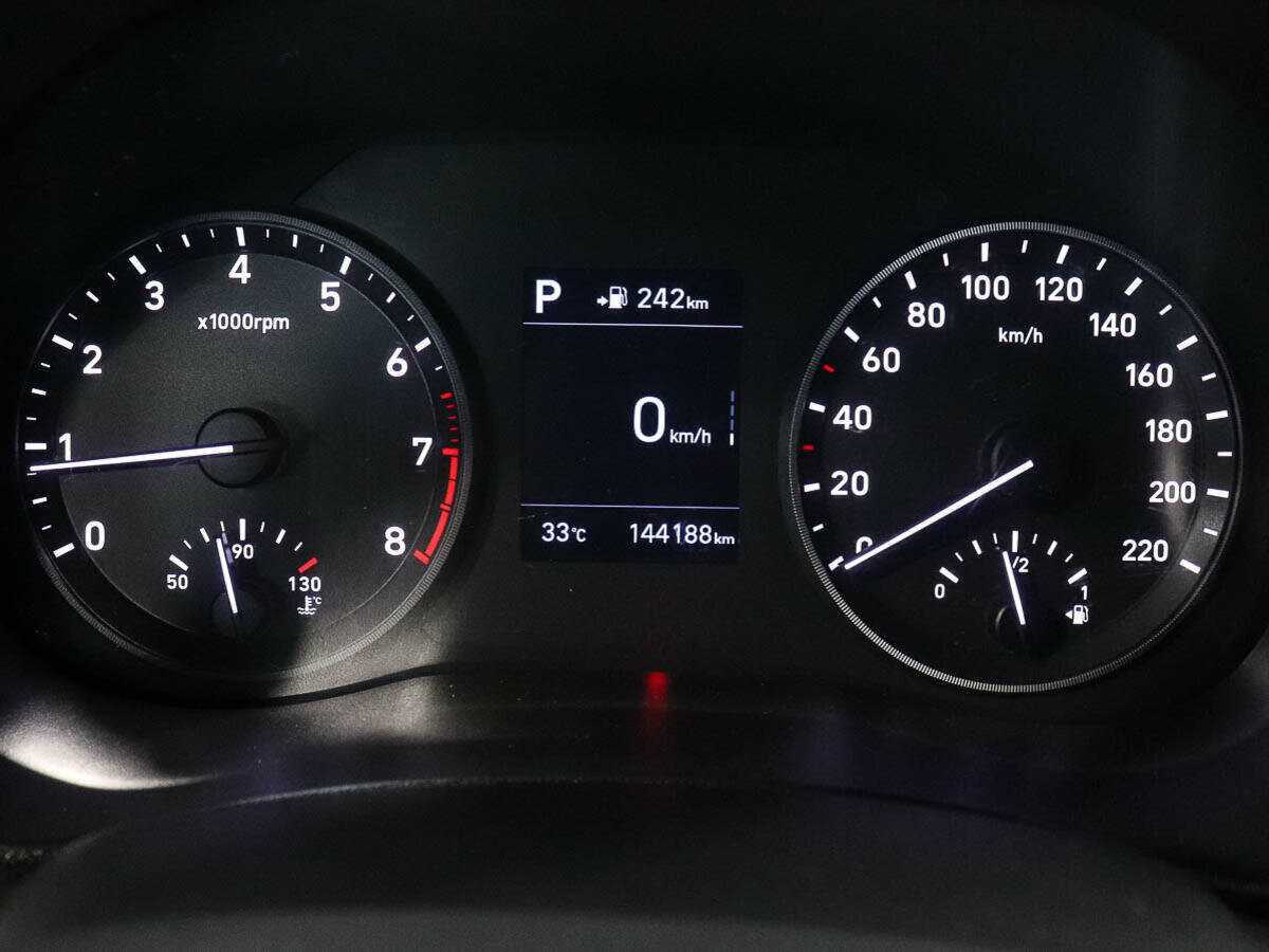 Купить Hyundai Solaris с пробегом. Фото: #11