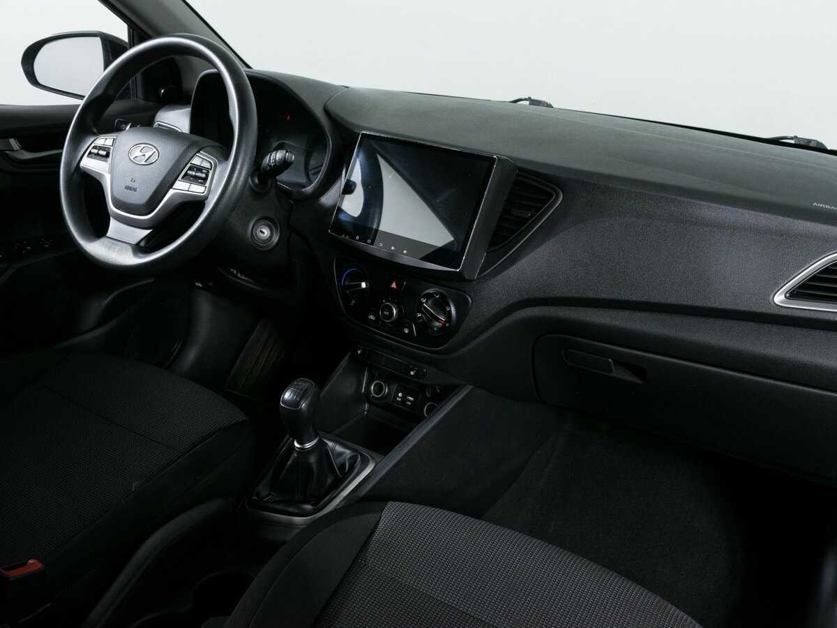 Купить Hyundai Solaris с пробегом. Фото: #7
