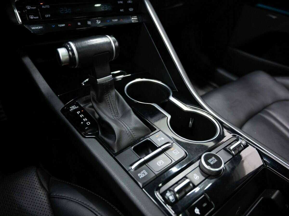 Купить Kia K5 с пробегом. Фото: #26