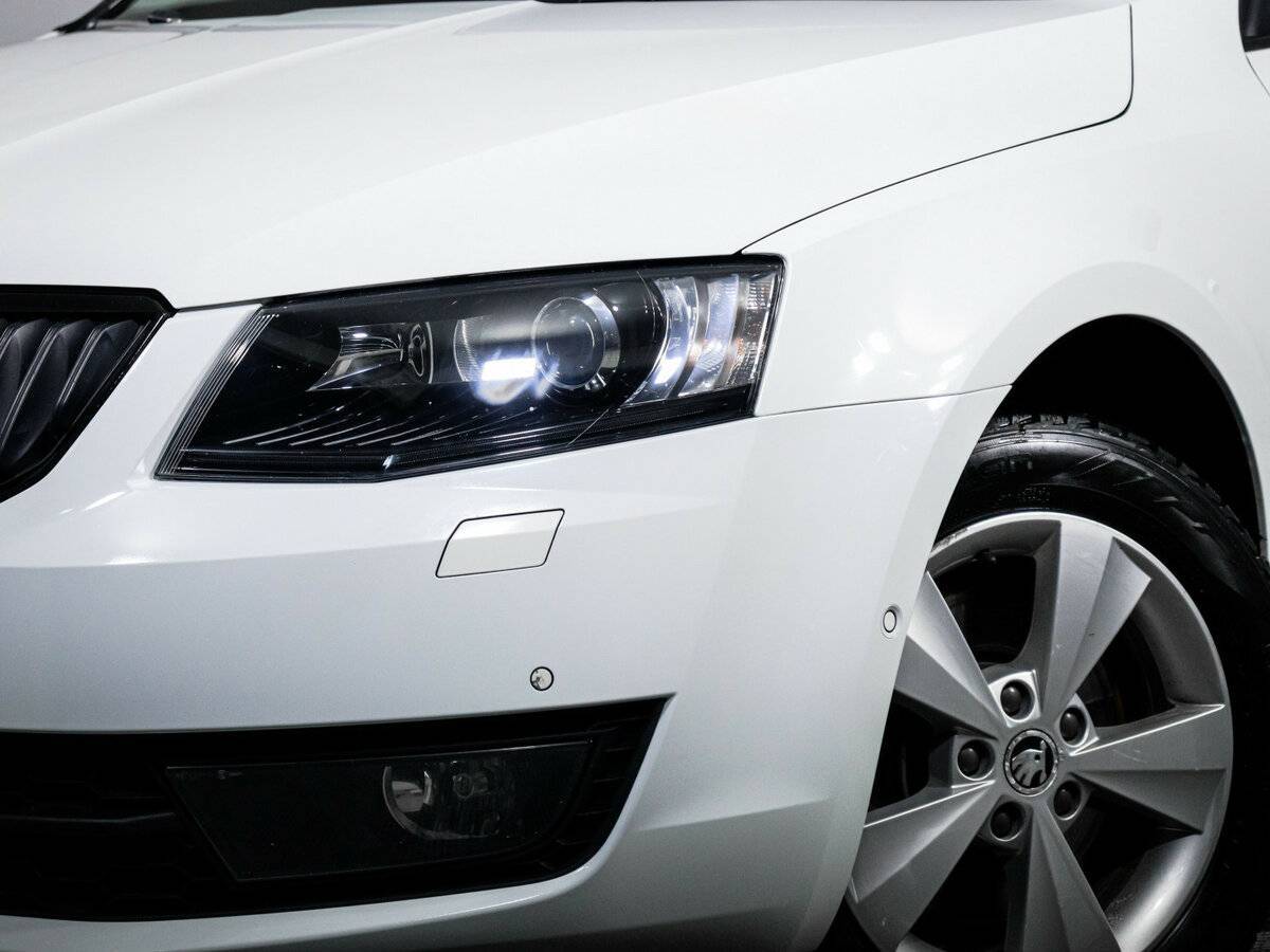 Купить Skoda Octavia с пробегом. Фото: #16