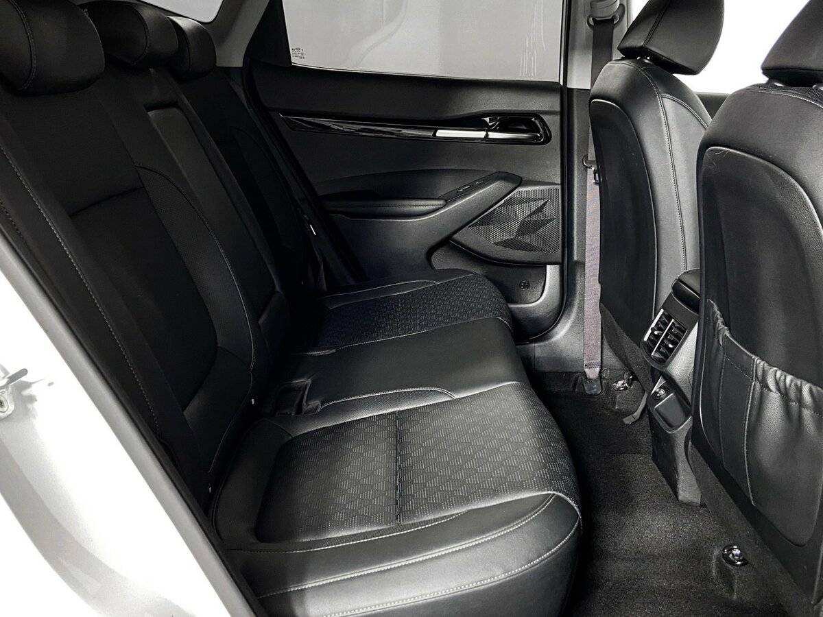 Купить Kia Seltos с пробегом. Фото: #9