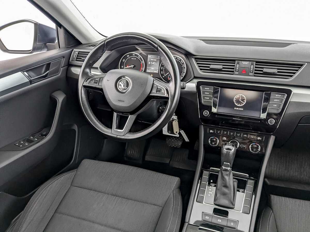 Купить Skoda Superb с пробегом. Фото: #21