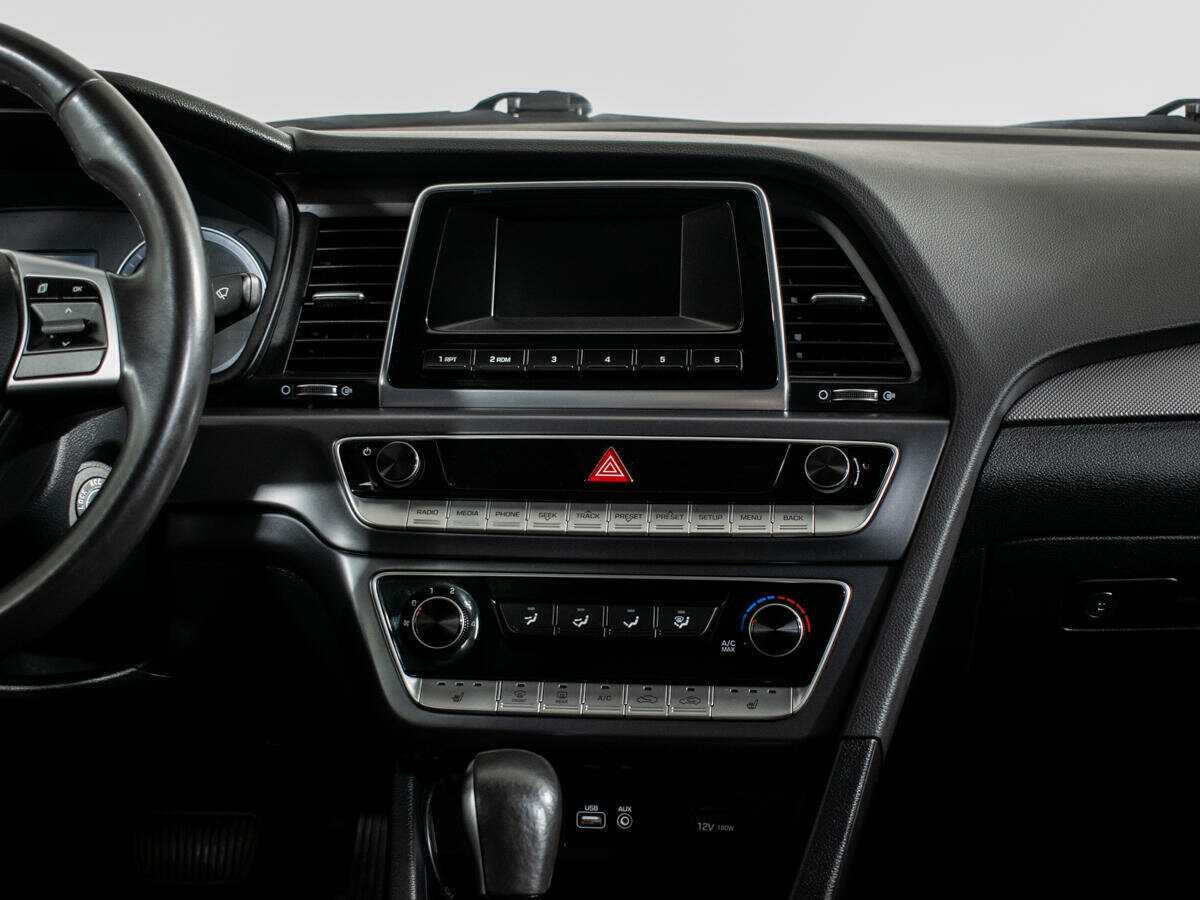 Купить Hyundai Sonata с пробегом. Фото: #8