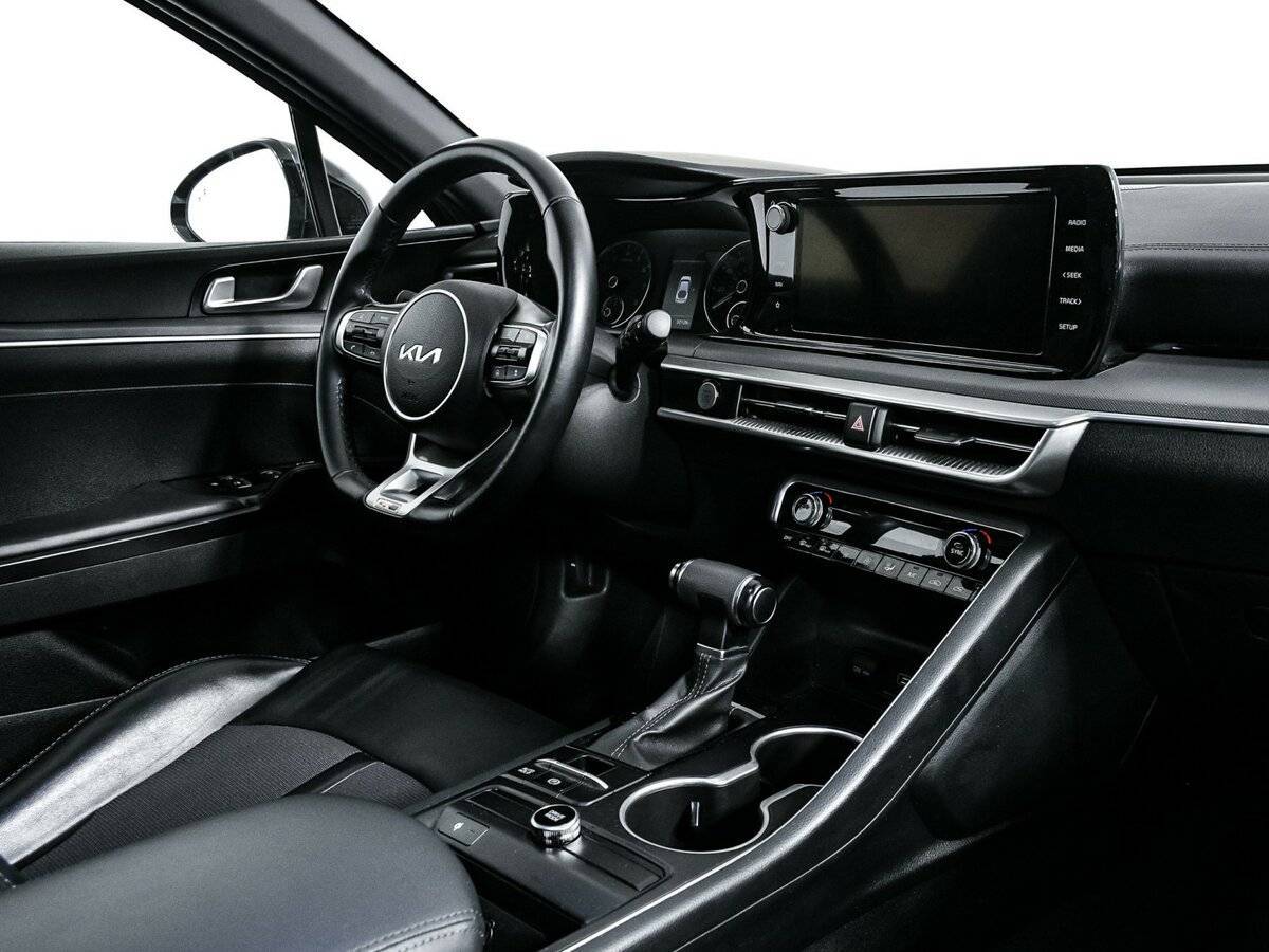 Купить Kia K5 с пробегом. Фото: #8