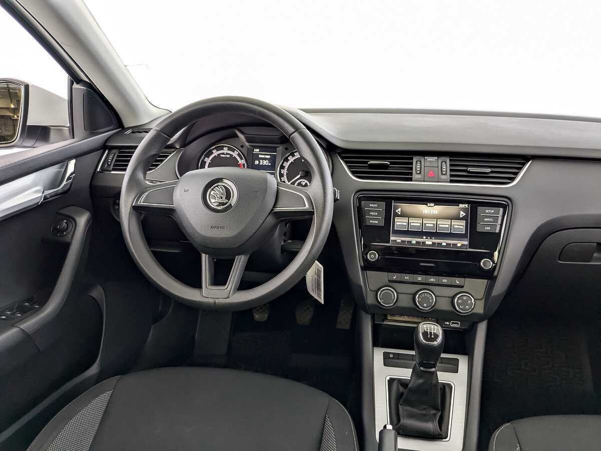 Купить Skoda Octavia с пробегом. Фото: #20