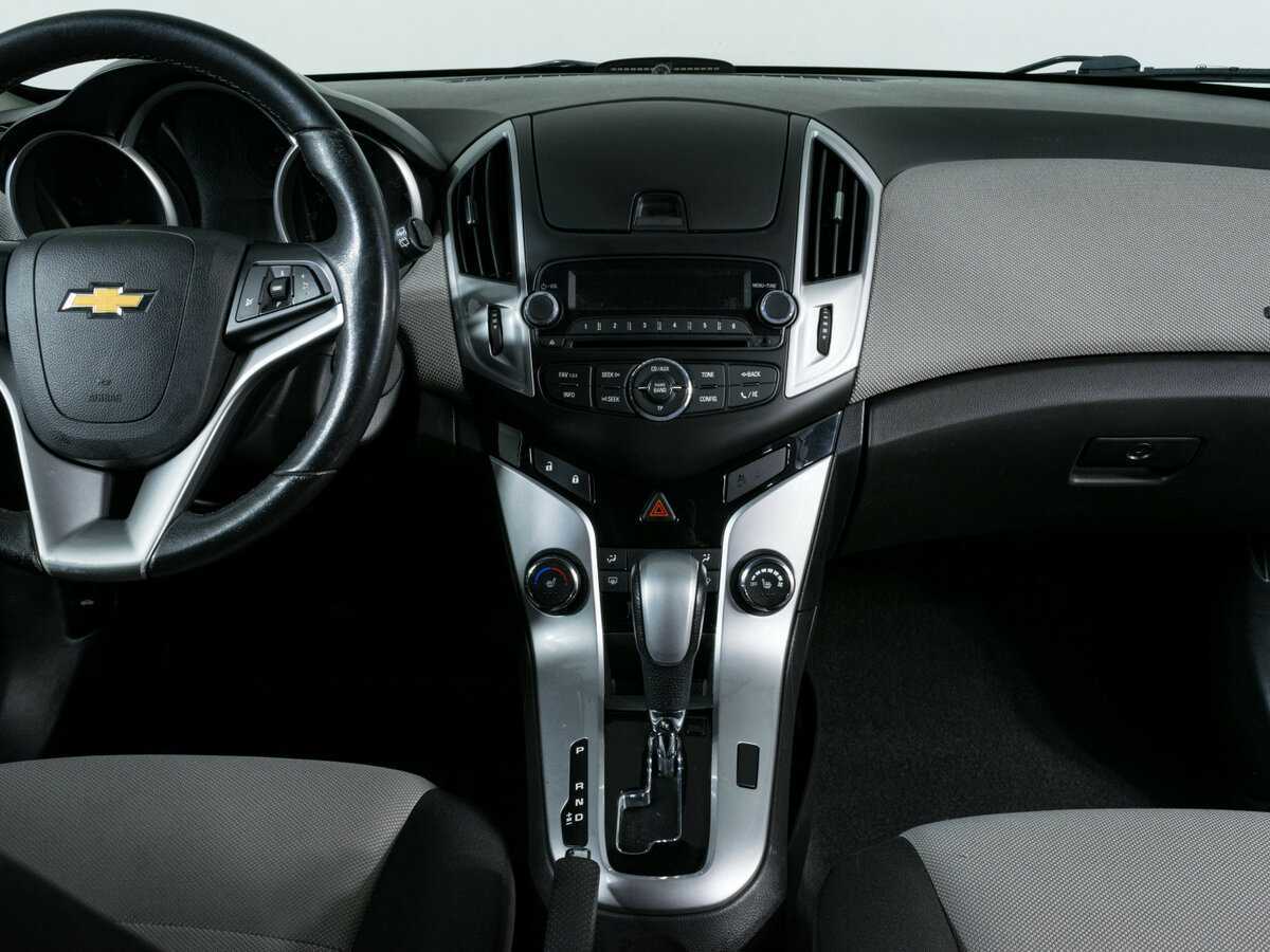 Купить Chevrolet Cruze с пробегом. Фото: #7