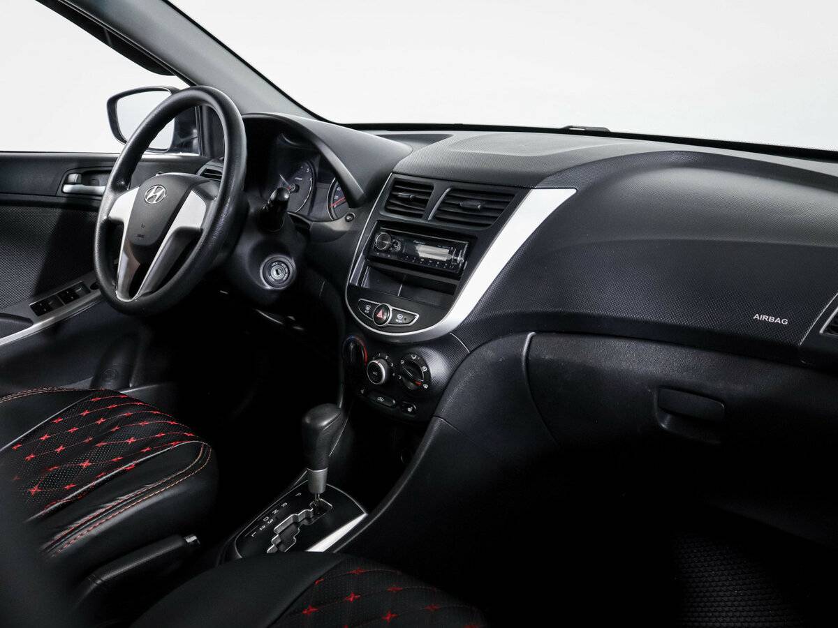 Купить Hyundai Solaris с пробегом. Фото: #6