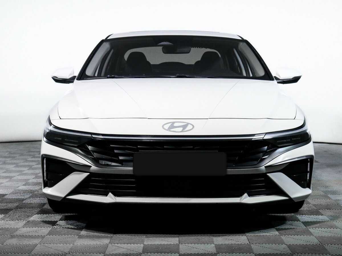 Купить Hyundai Elantra с пробегом. Фото: #1