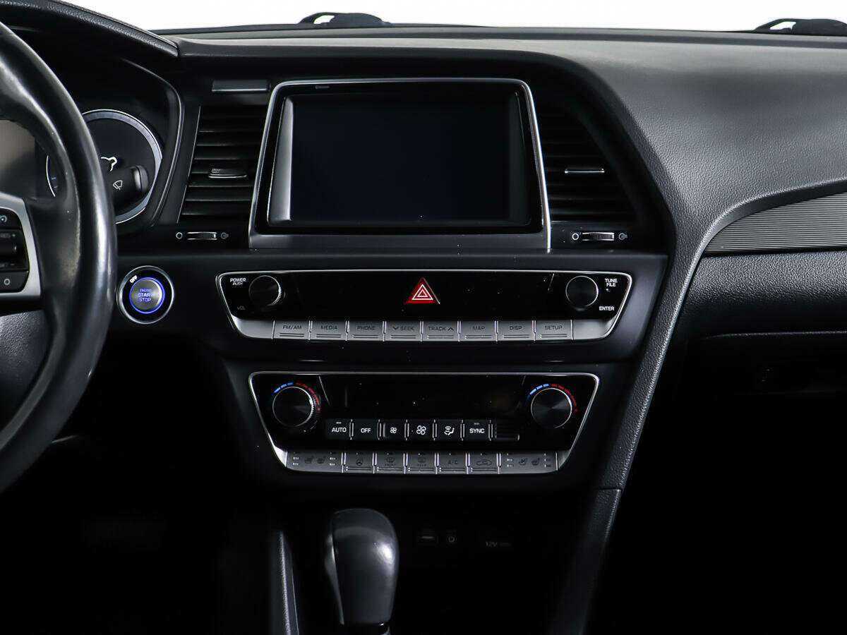 Купить Hyundai Sonata с пробегом. Фото: #11