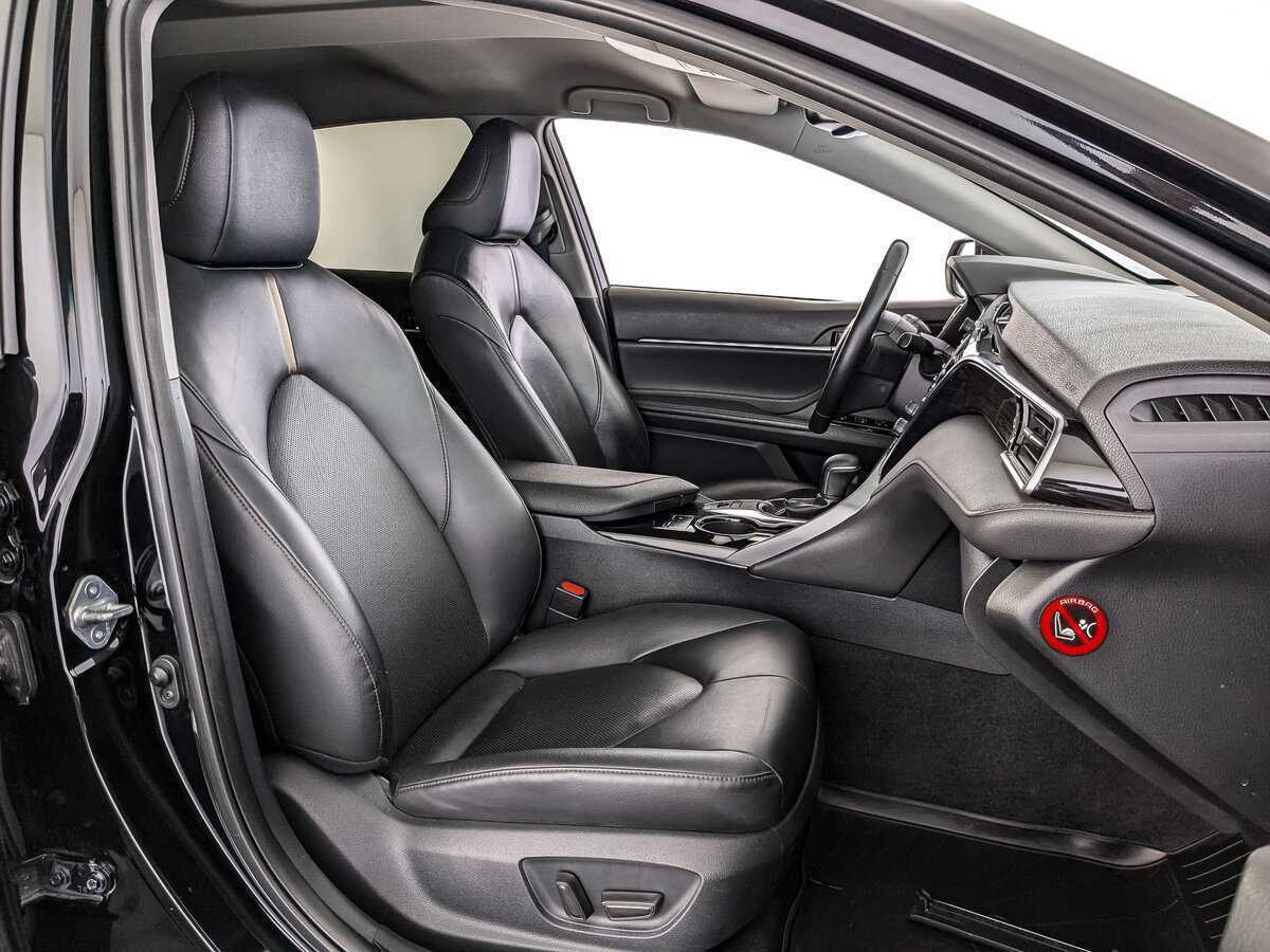Купить Toyota Camry с пробегом. Фото: #19
