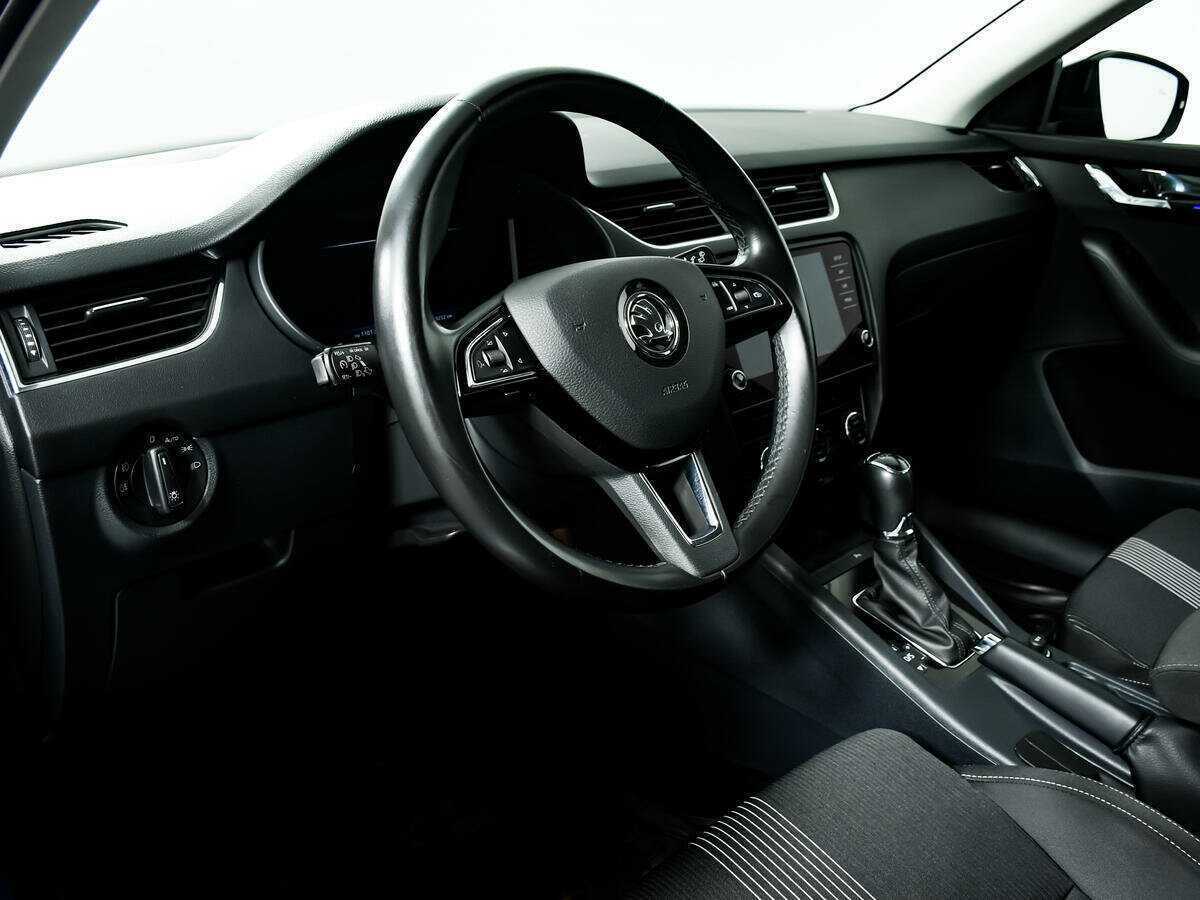 Купить Skoda Octavia с пробегом. Фото: #12