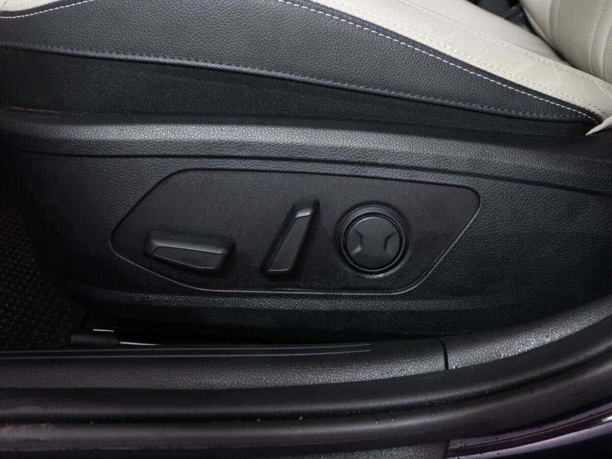 Купить Kia K5 с пробегом. Фото: #12