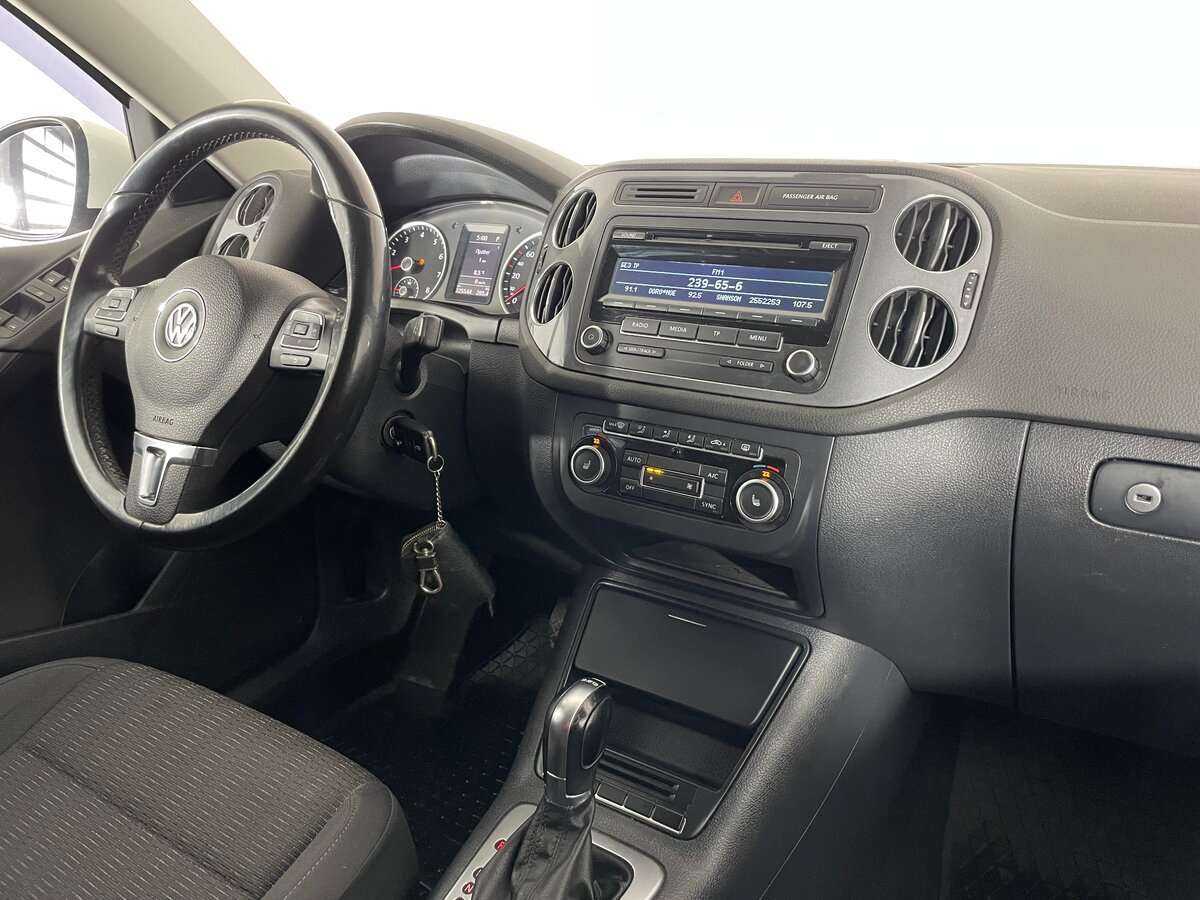 Купить Volkswagen Tiguan с пробегом. Фото: #10