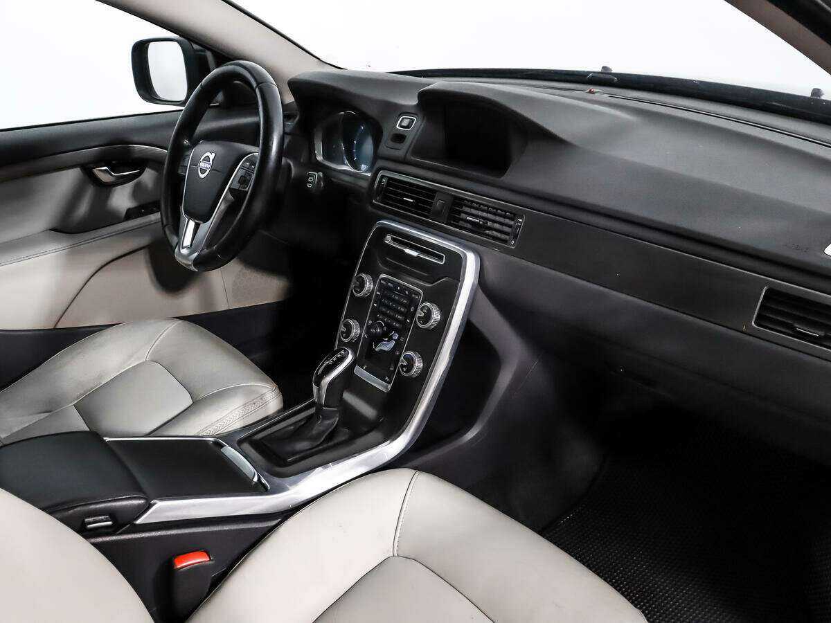 Купить Volvo XC70 с пробегом. Фото: #12