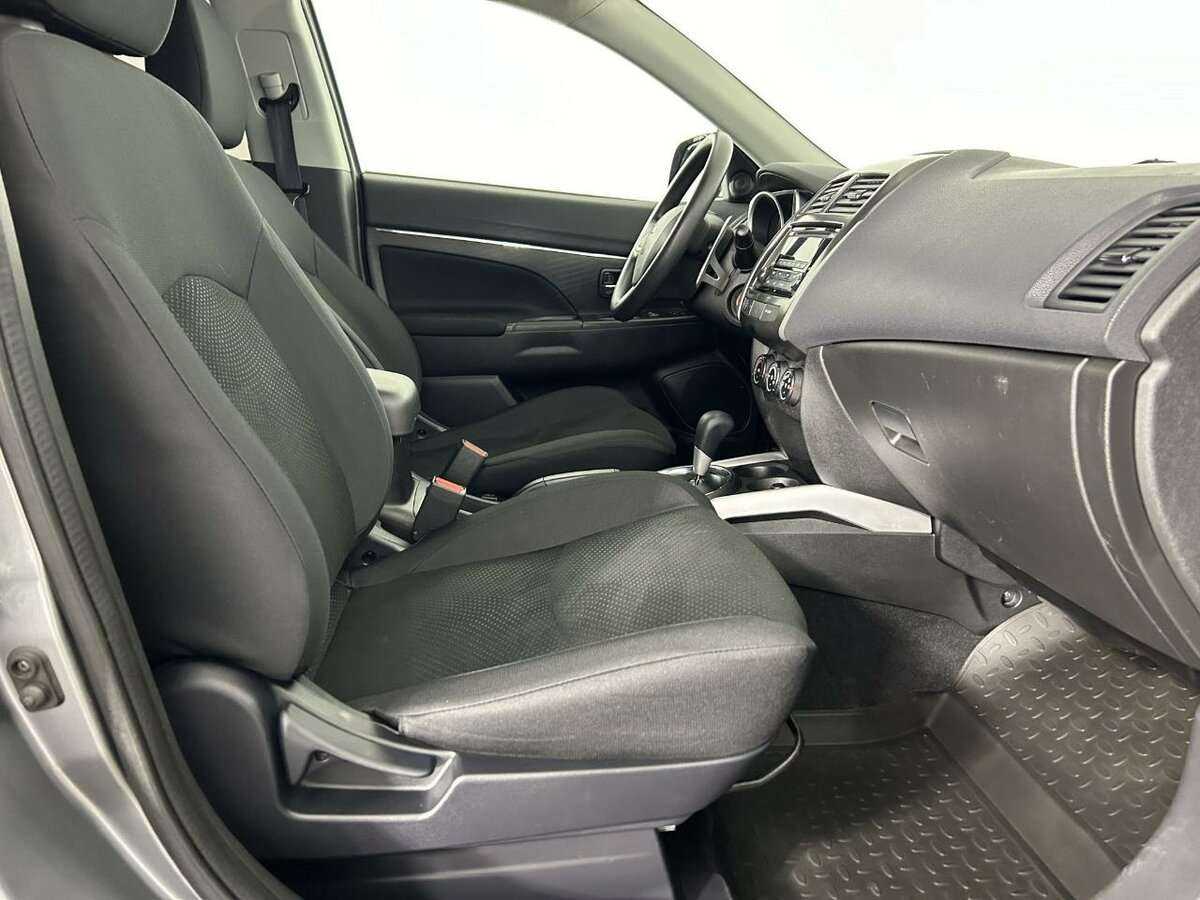 Купить Mitsubishi ASX с пробегом. Фото: #13
