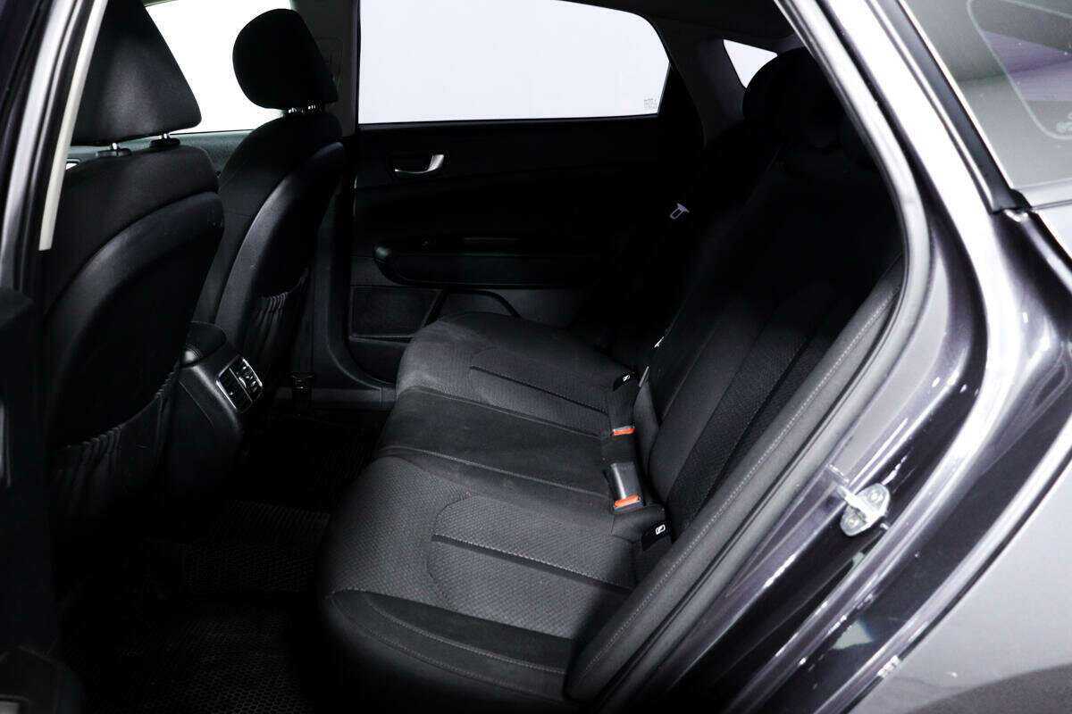 Купить Kia Optima с пробегом. Фото: #8