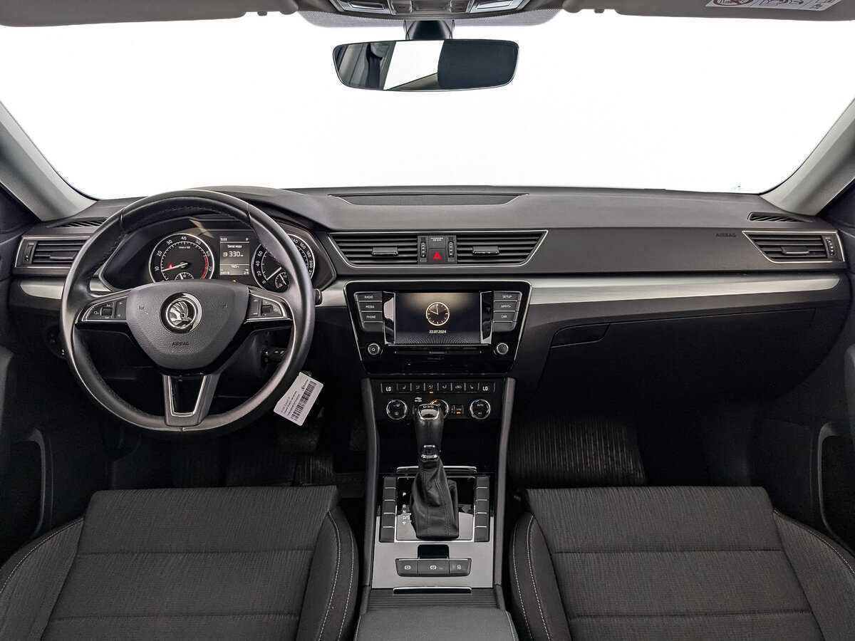 Купить Skoda Superb с пробегом. Фото: #9