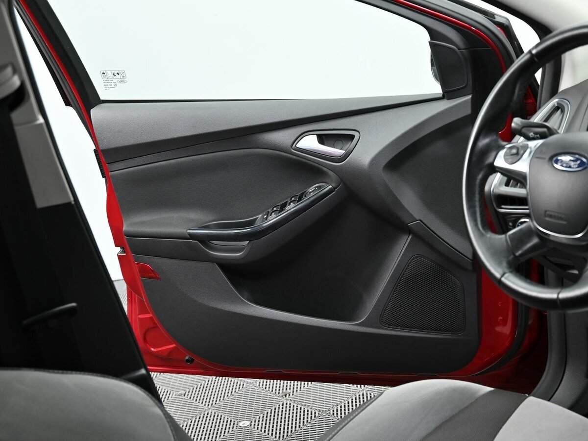 Купить Ford Focus с пробегом. Фото: #5