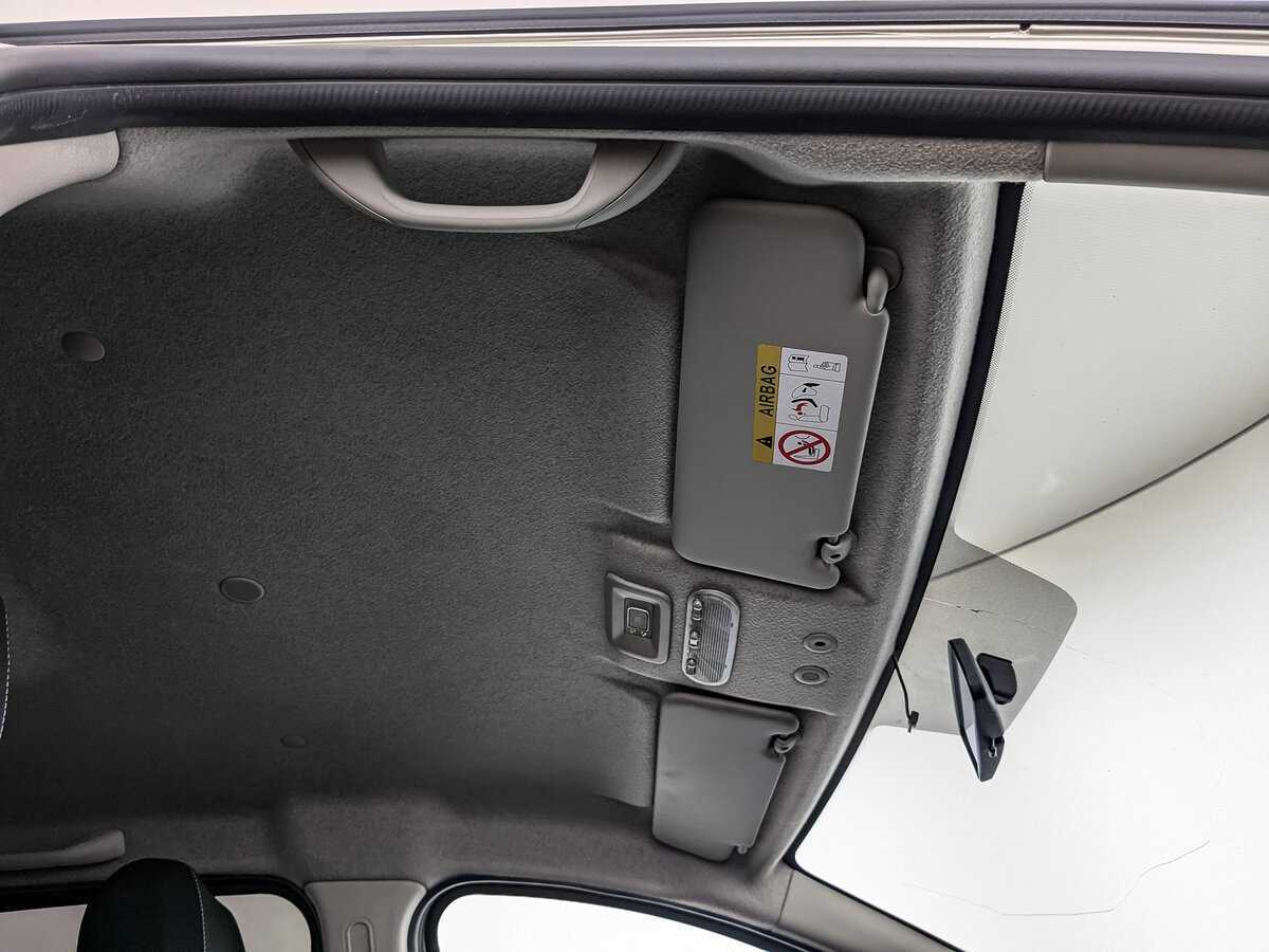 Купить Renault Logan с пробегом. Фото: #18