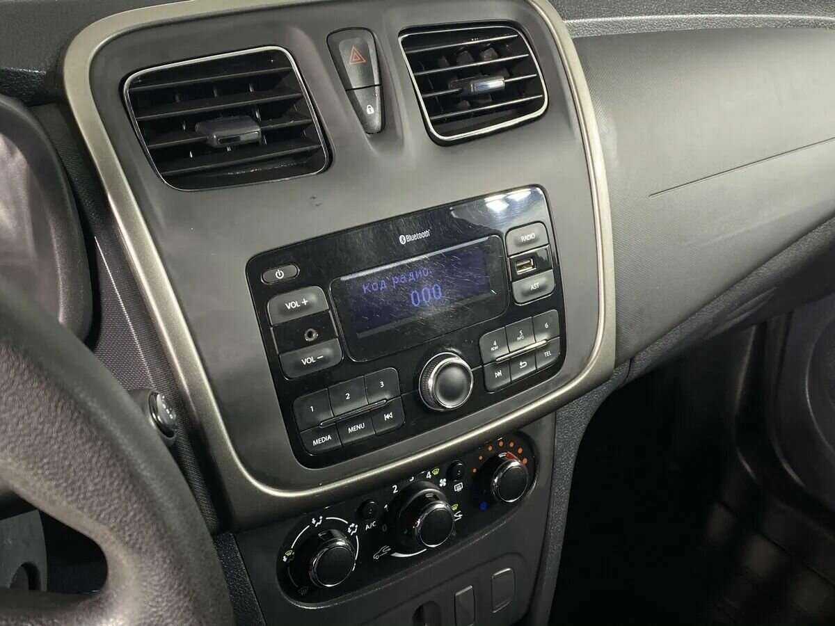 Купить Renault Logan с пробегом. Фото: #14