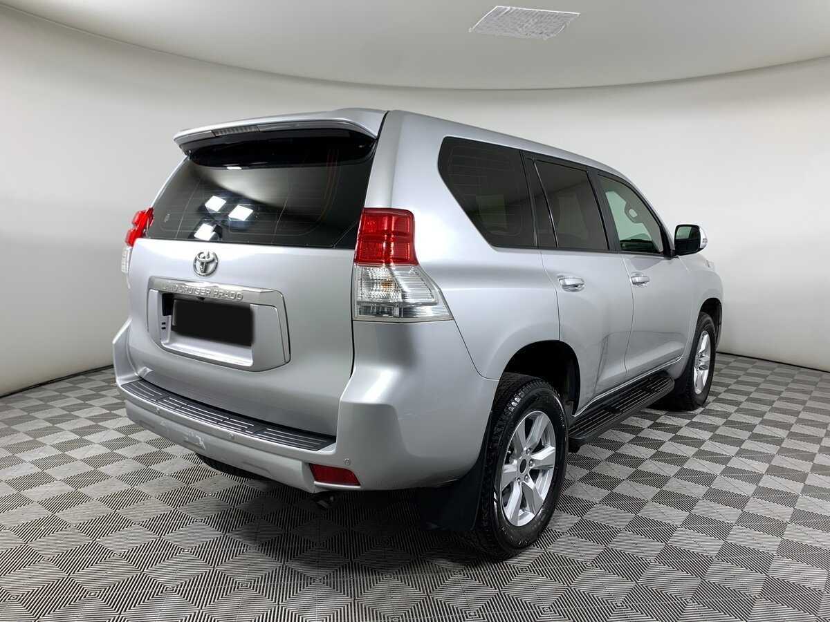 Купить Toyota Land Cruiser Prado с пробегом. Фото: #4