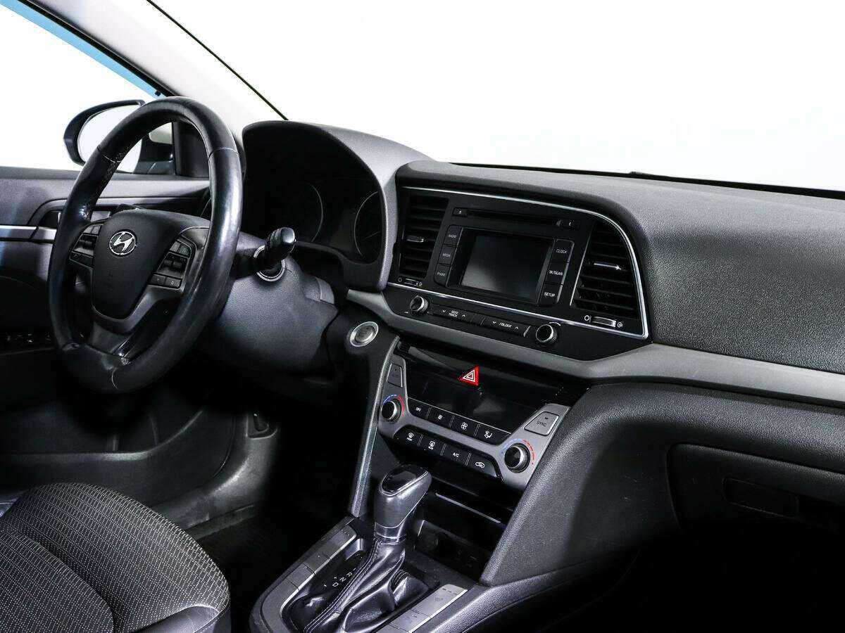 Купить Hyundai Elantra с пробегом. Фото: #8