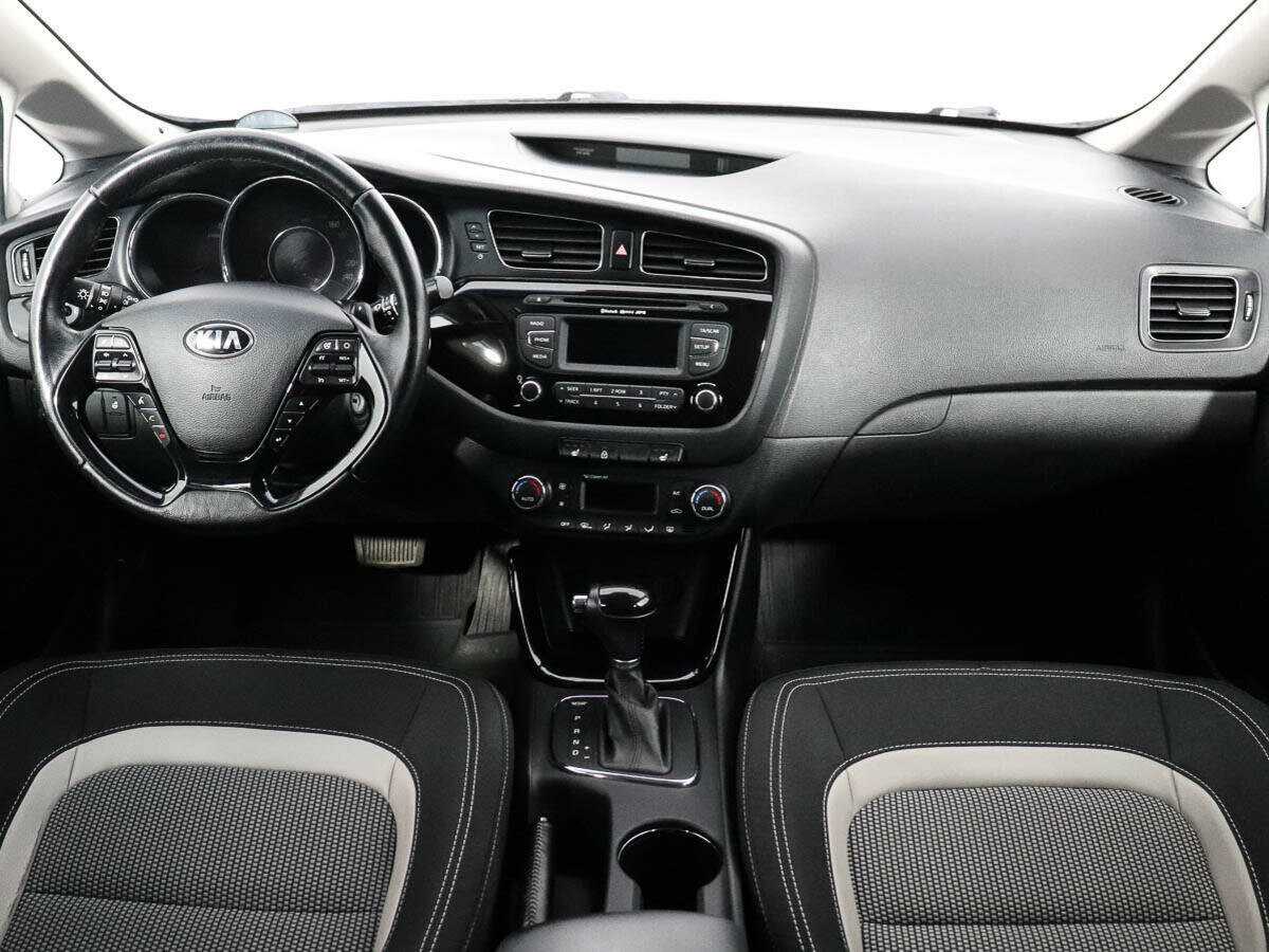 Купить Kia Ceed с пробегом. Фото: #12