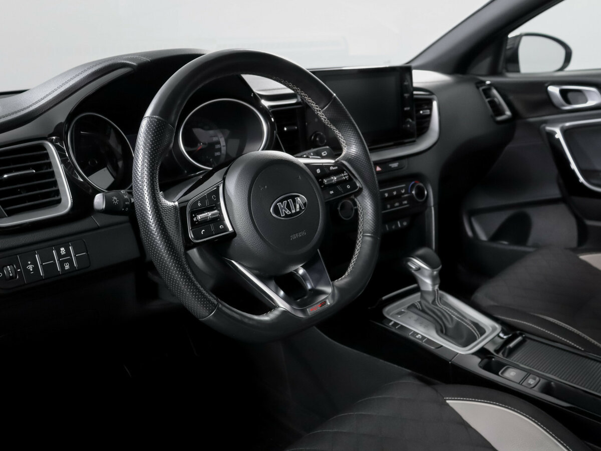 Купить Kia Proceed с пробегом. Фото: #10