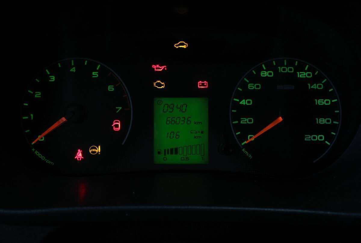 Купить Lada (ВАЗ) Granta с пробегом. Фото: #7