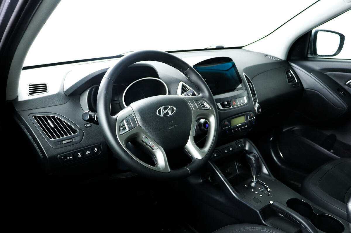 Купить Hyundai ix35 с пробегом. Фото: #12