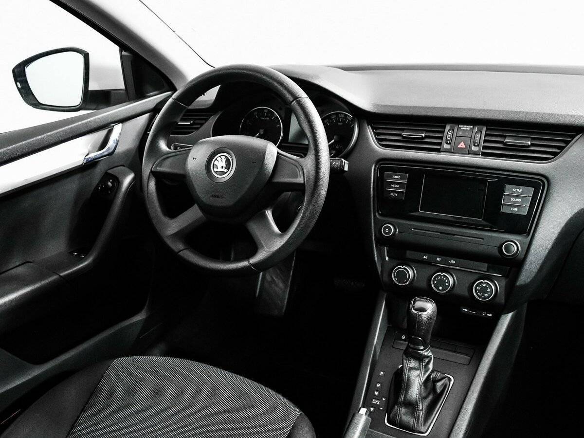 Купить Skoda Octavia с пробегом. Фото: #8