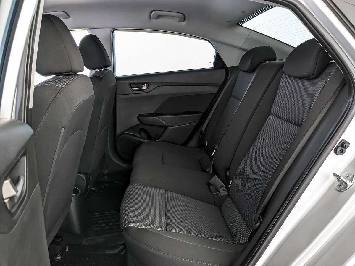 Купить Hyundai Solaris с пробегом. Фото: #13