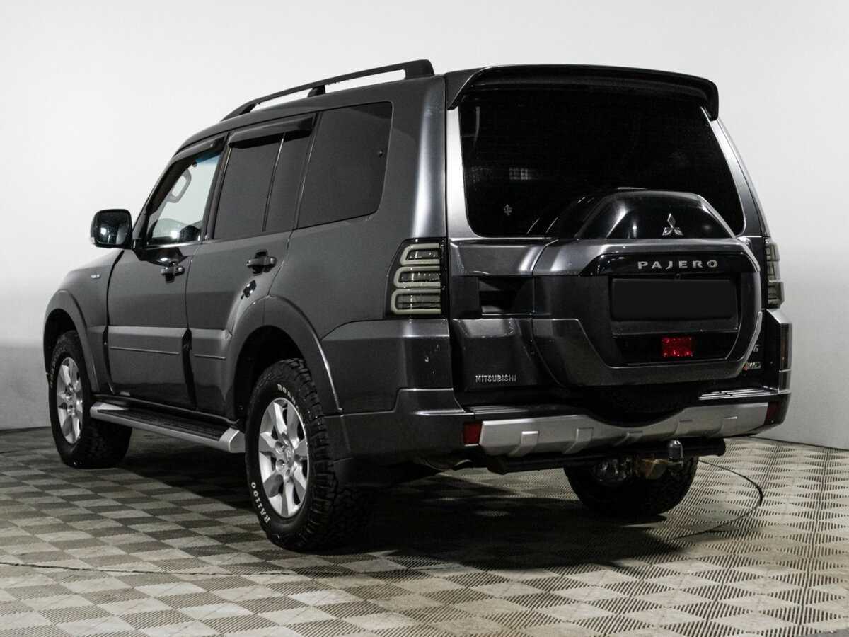 Купить Mitsubishi Pajero с пробегом. Фото: #6