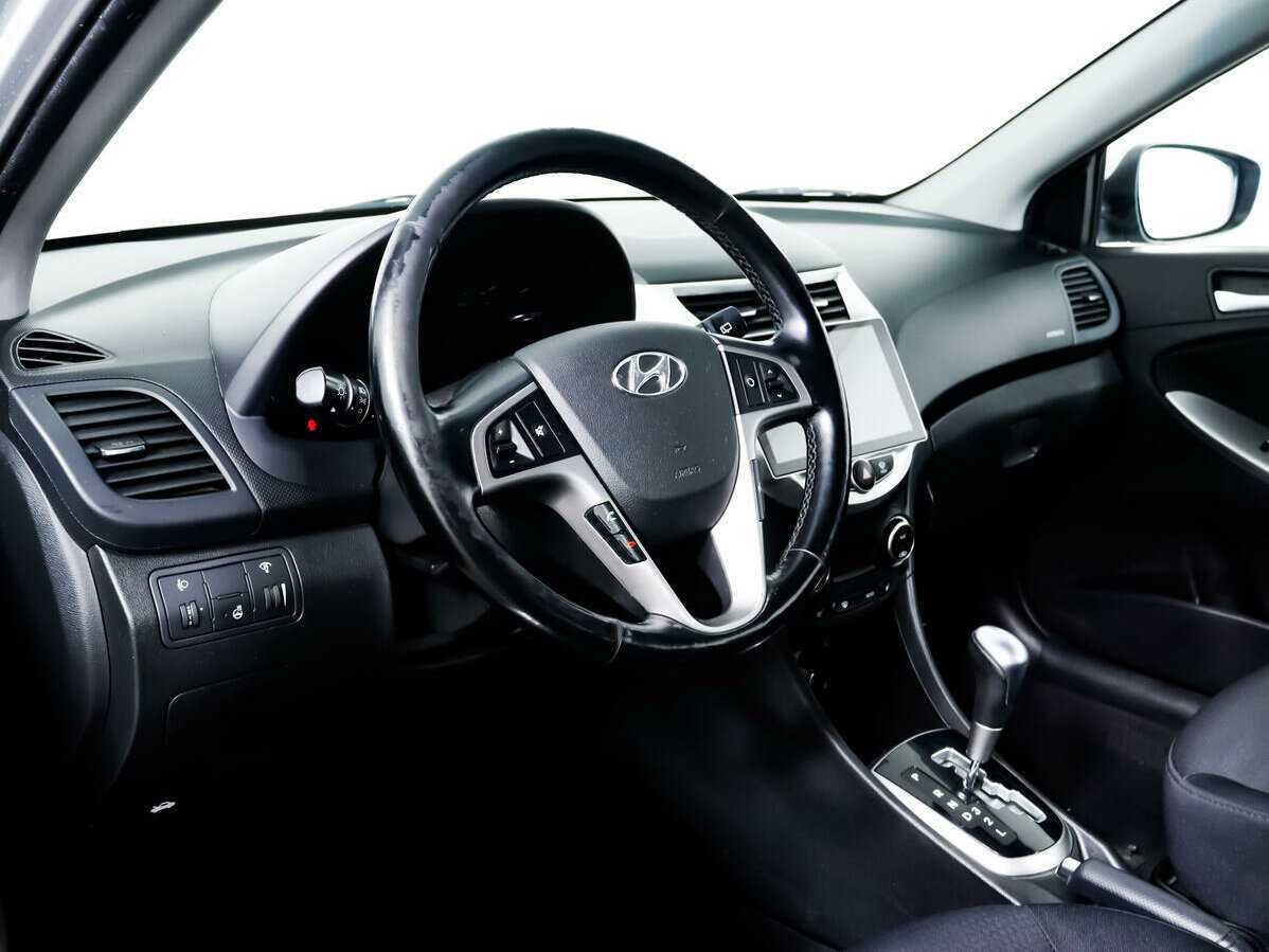 Купить Hyundai Solaris с пробегом. Фото: #12