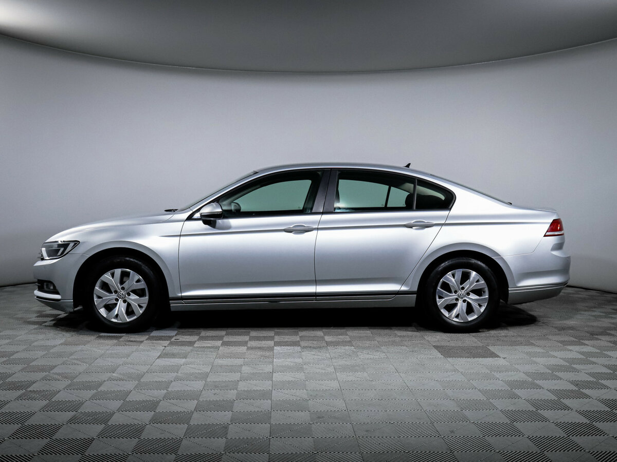 Купить Volkswagen Passat с пробегом. Фото: #7