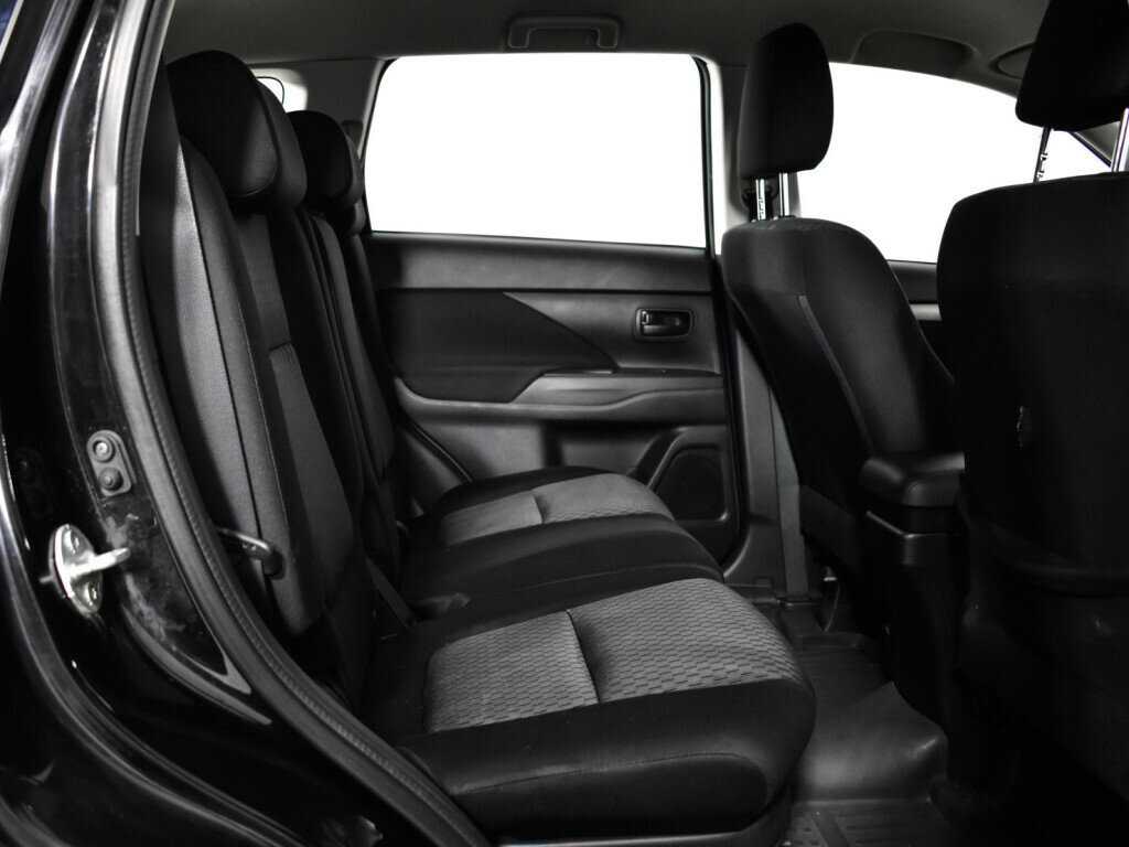 Купить Mitsubishi Outlander с пробегом. Фото: #9