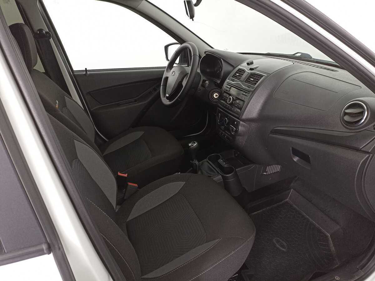 Купить Lada (ВАЗ) Granta с пробегом. Фото: #9