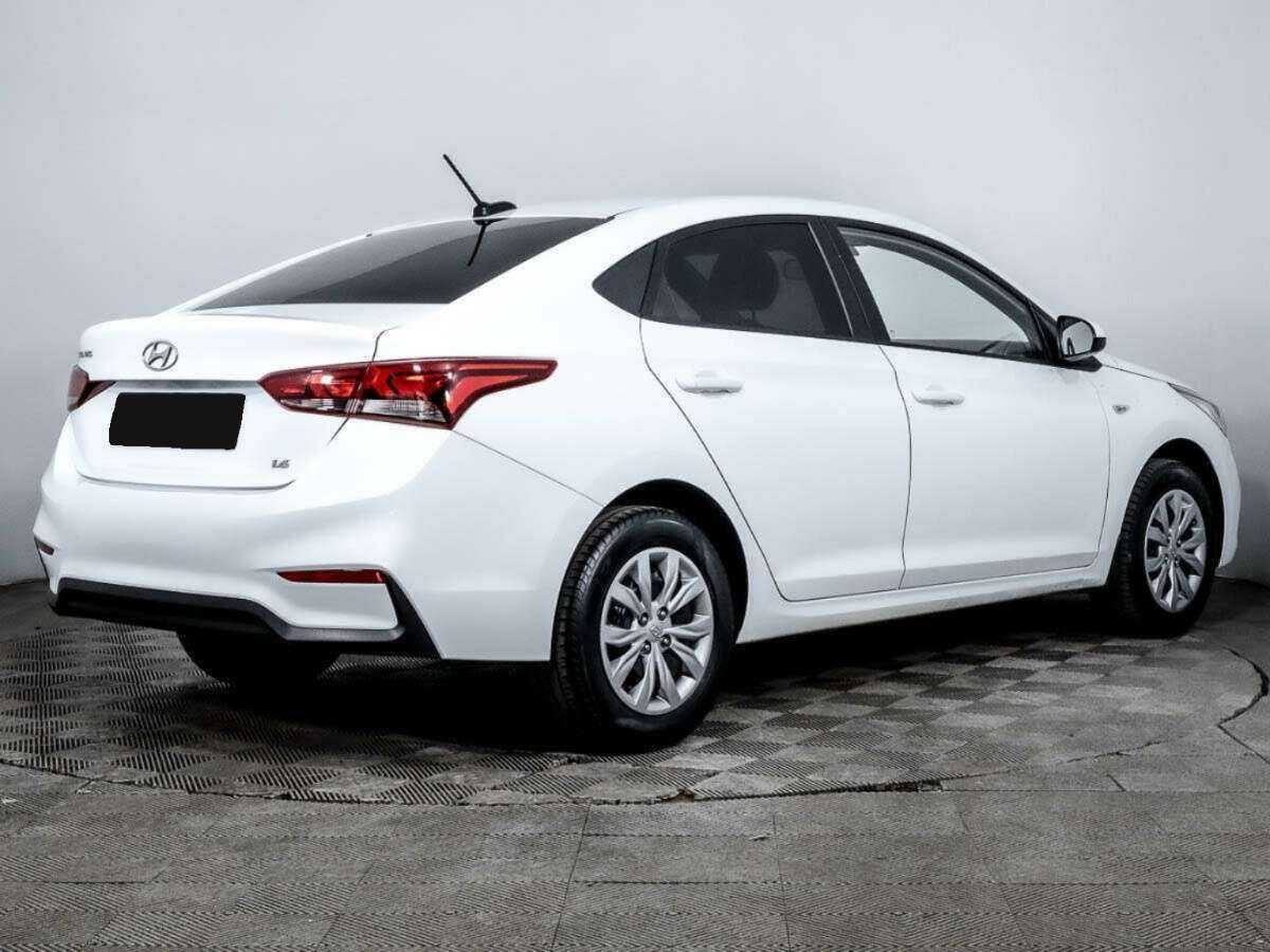 Купить Hyundai Solaris с пробегом. Фото: #3