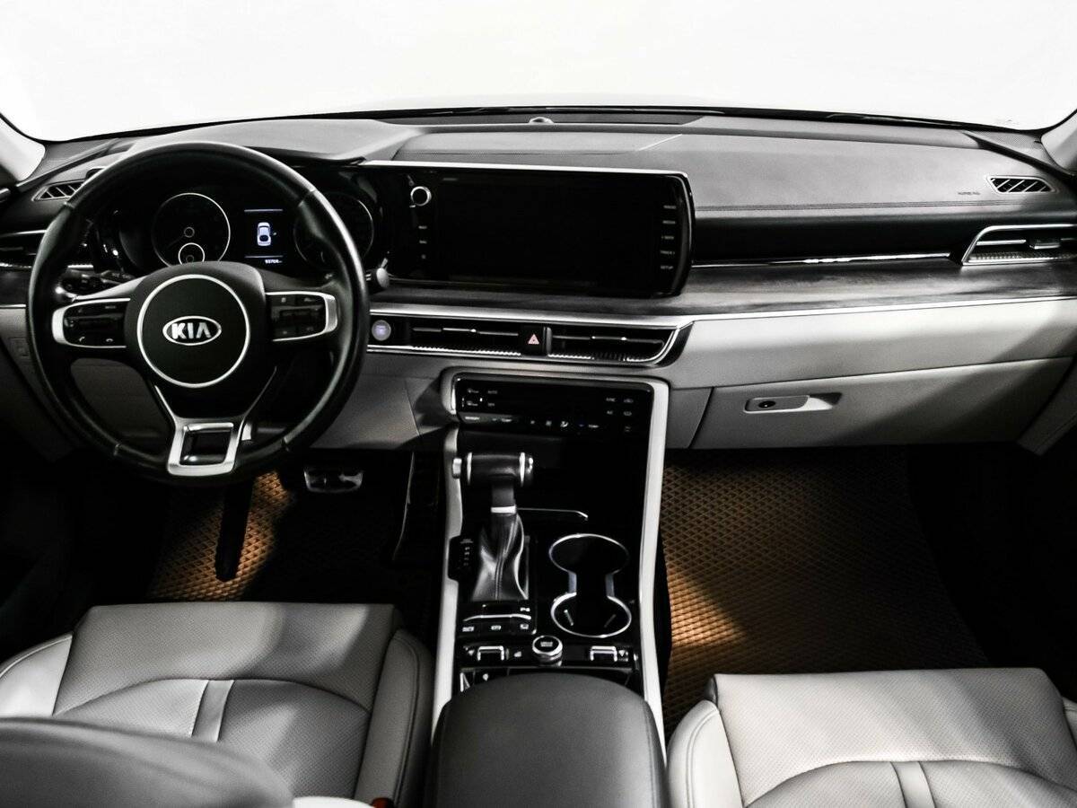 Купить Kia K5 с пробегом. Фото: #10