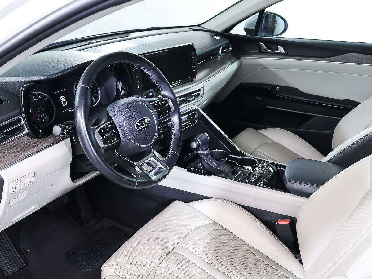 Купить Kia K5 с пробегом. Фото: #11