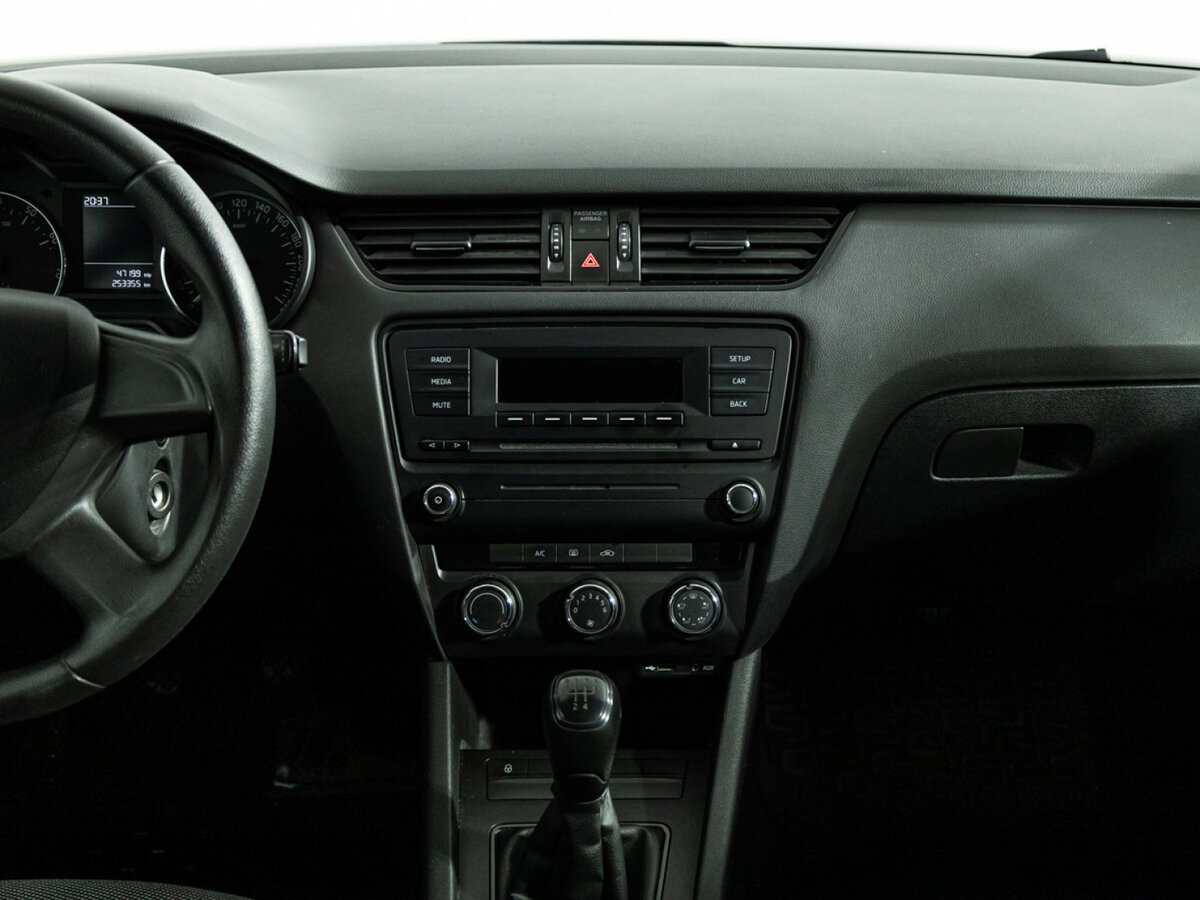 Купить Skoda Octavia с пробегом. Фото: #11