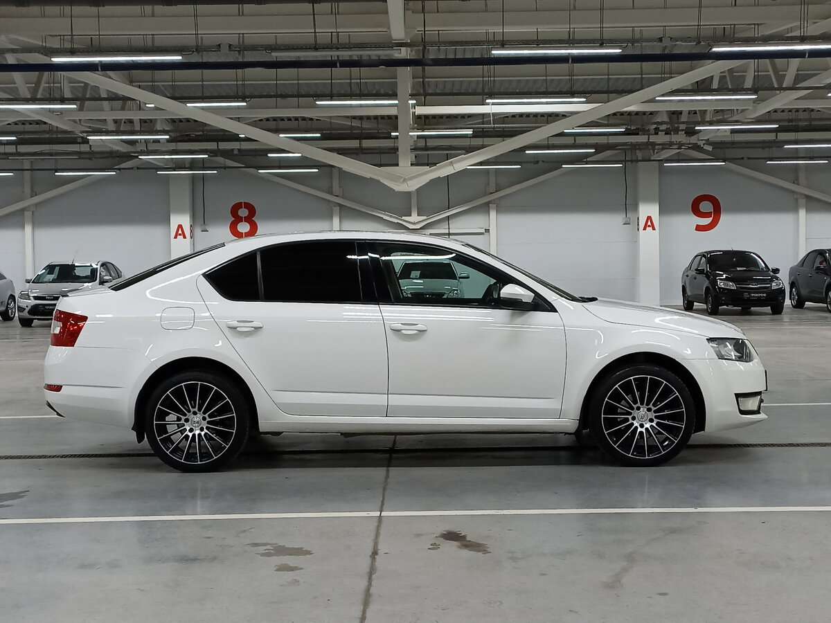Купить Skoda Octavia с пробегом. Фото: #3