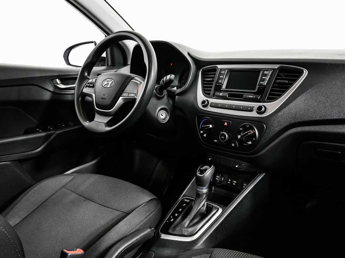 Купить Hyundai Solaris с пробегом. Фото: #8