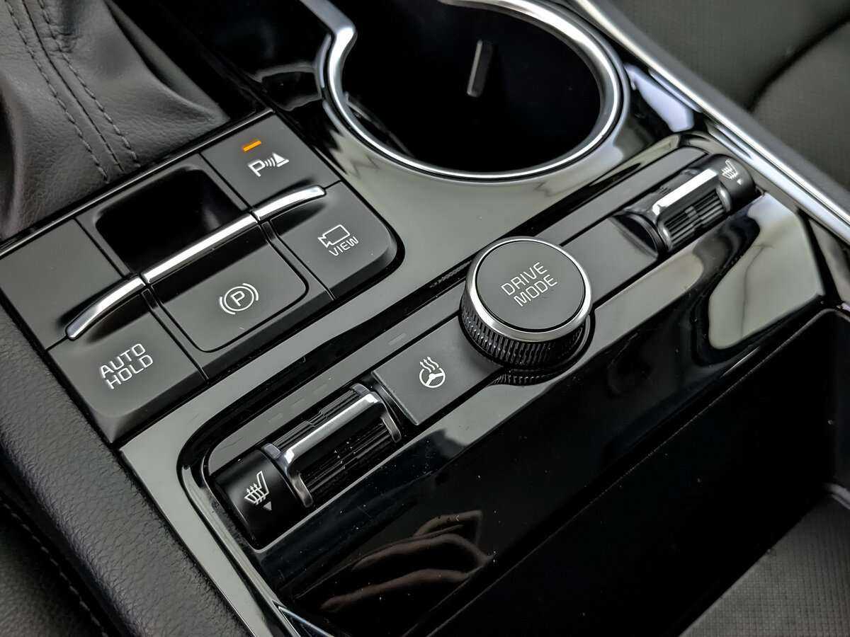 Купить Kia K5 с пробегом. Фото: #24