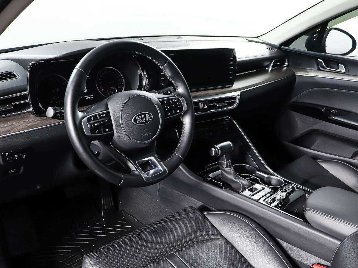 Купить Kia K5 с пробегом. Фото: #12