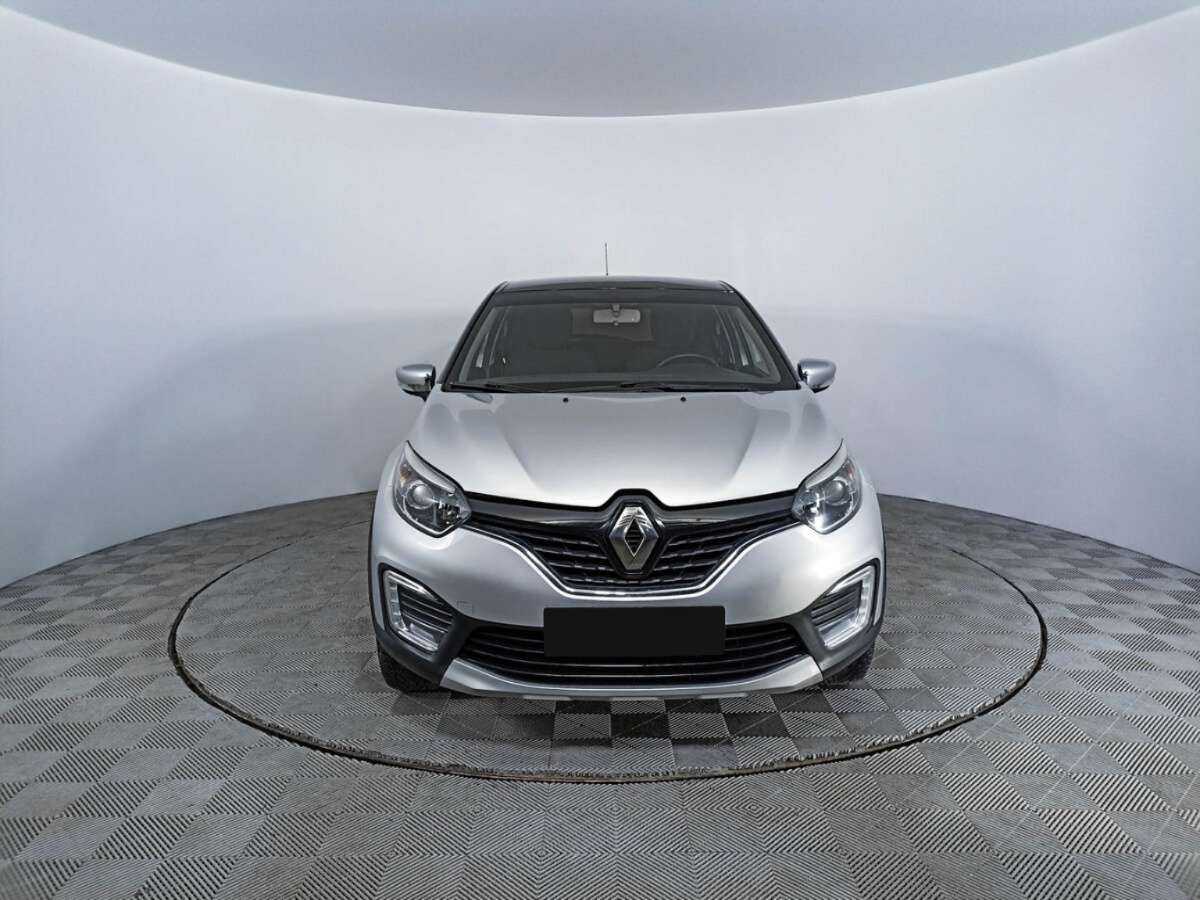 Купить Renault Kaptur с пробегом. Фото: #1