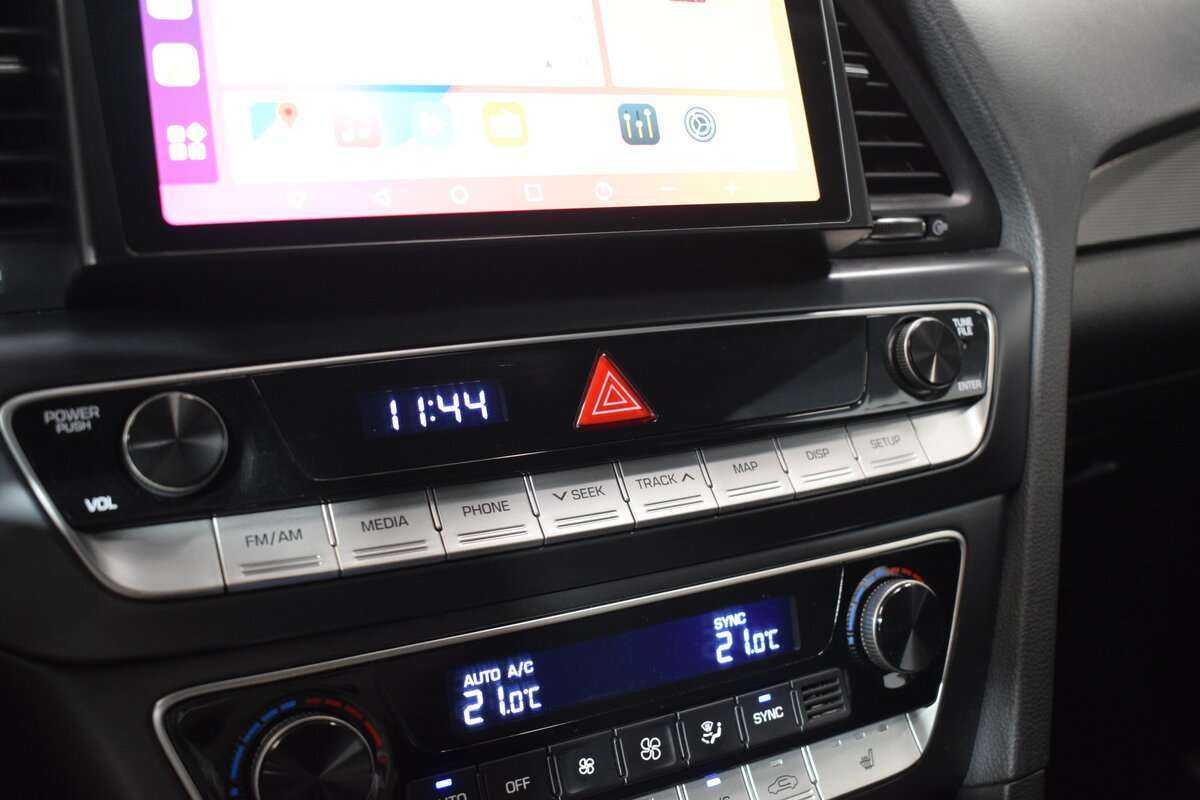 Купить Hyundai Sonata с пробегом. Фото: #17
